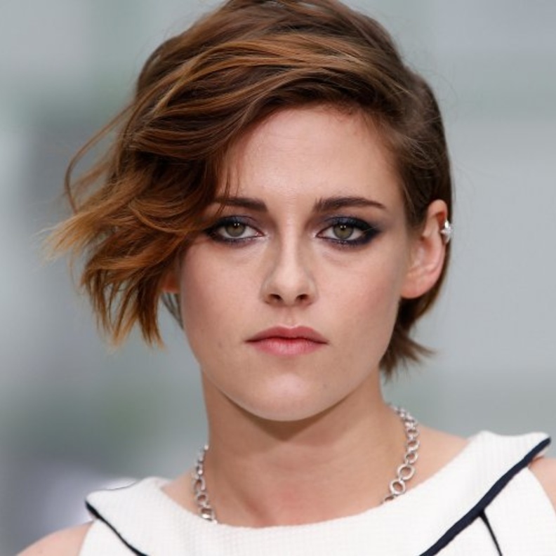 النجمة كريستين ستيوارت تحتفل اليوم بعيد ميلادها الـ27