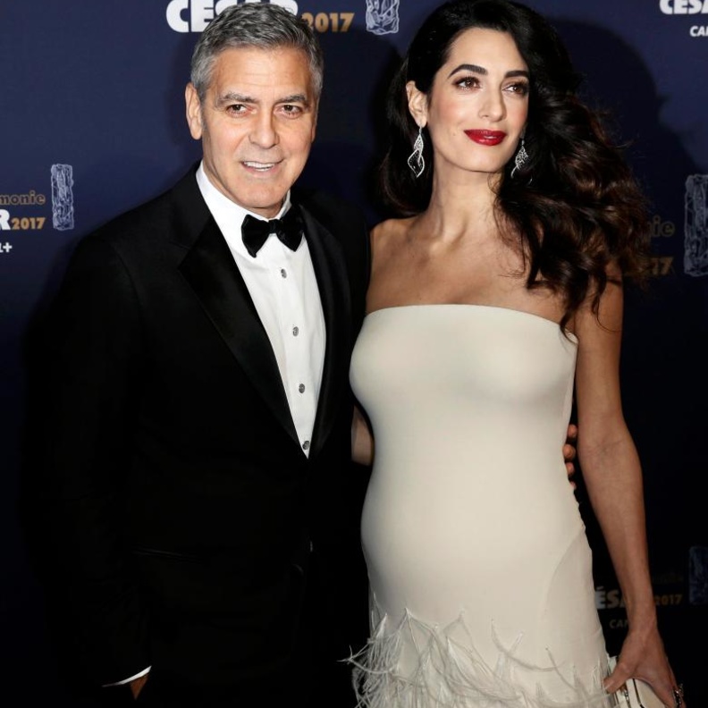 بطن امل كلوني في الأيام الأخيرة