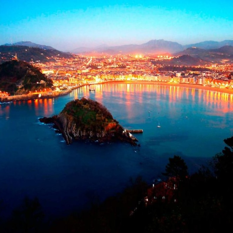 لا كونشا ليلاً.. مشهد ساحر