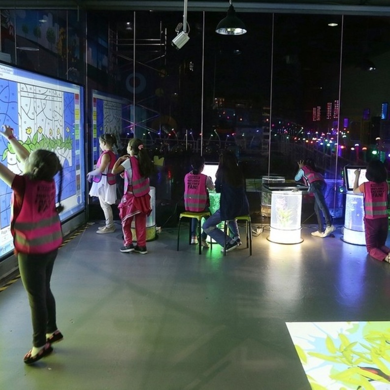 من كيدز فاكتوري