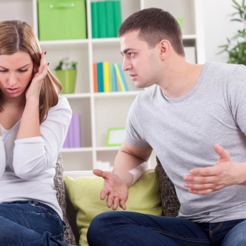 نصائح لتجنب عصبية الزوج المدخن خلال رمضان