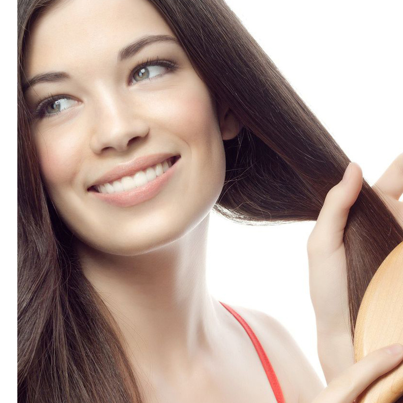 يحتوي البيض على الكثير من البروتينات التي تشكل عامل أساسي في تكوين الشعر