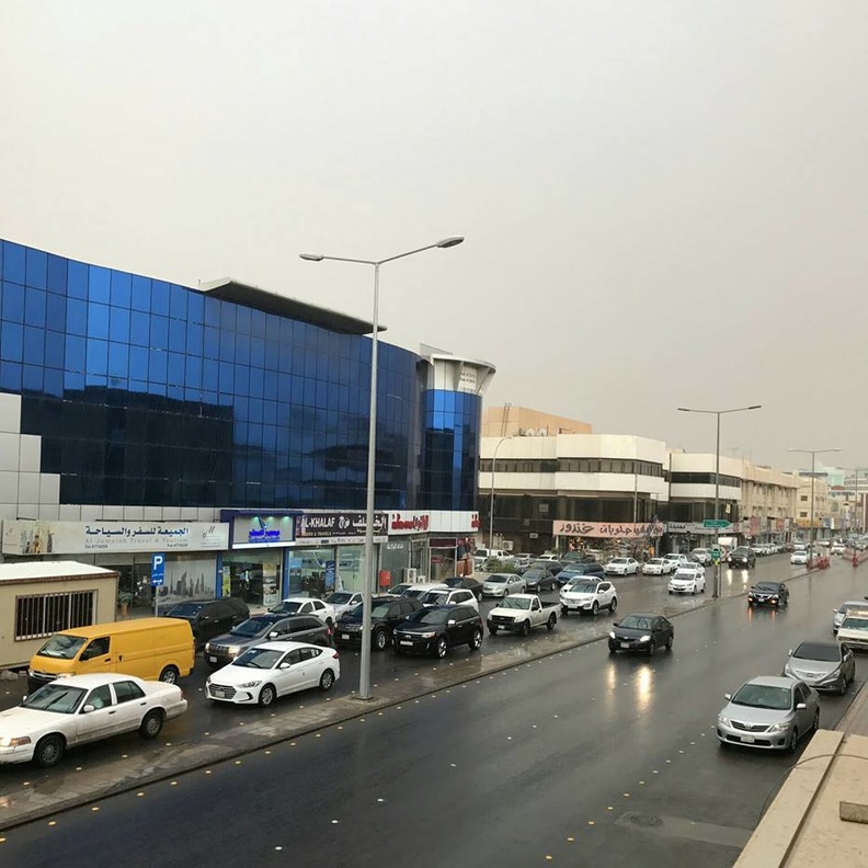 صورة للأمطار التي سقطت على حي الملز في الرياض خلال الفترة الماضية