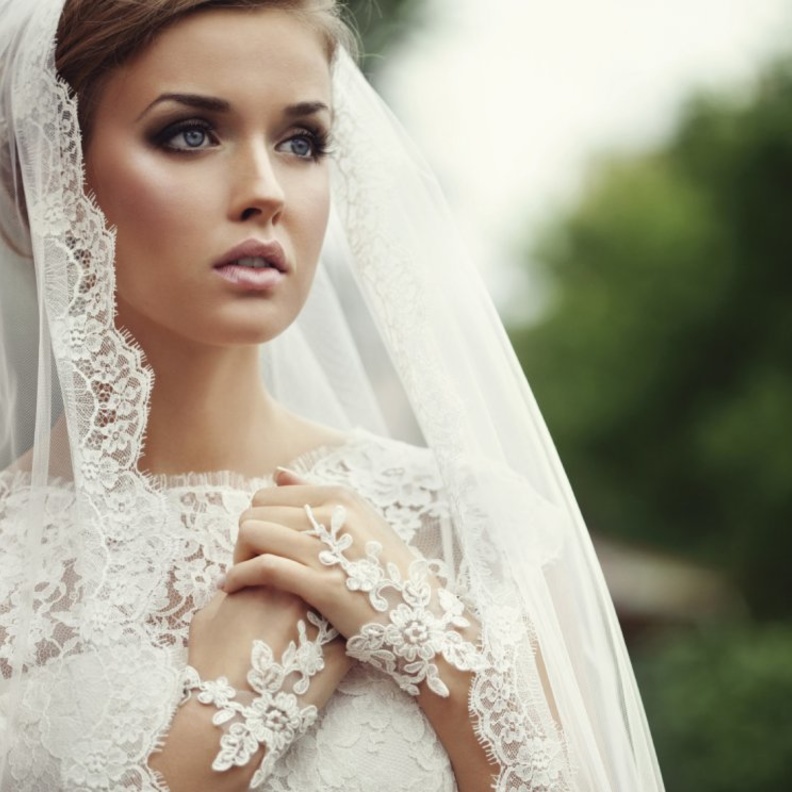 لا تبالغي في غسل بشرتك الدهنية