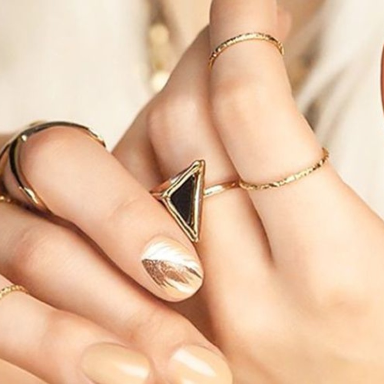 نصائح لمنع حساسية الخواتم و الحلقان 