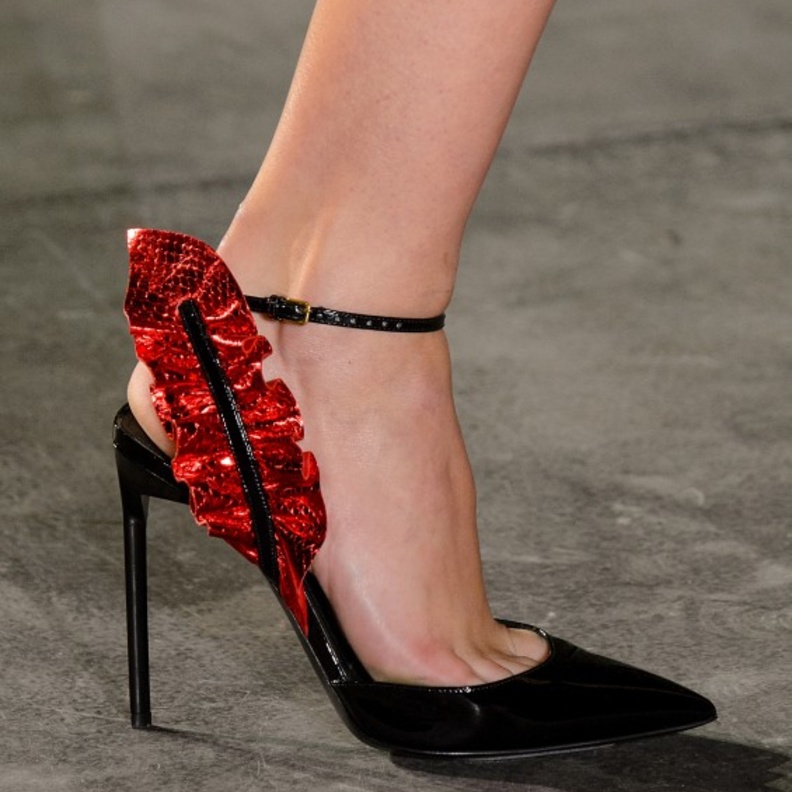 من أجمل الصّنادل هذا الموسم من trussardi