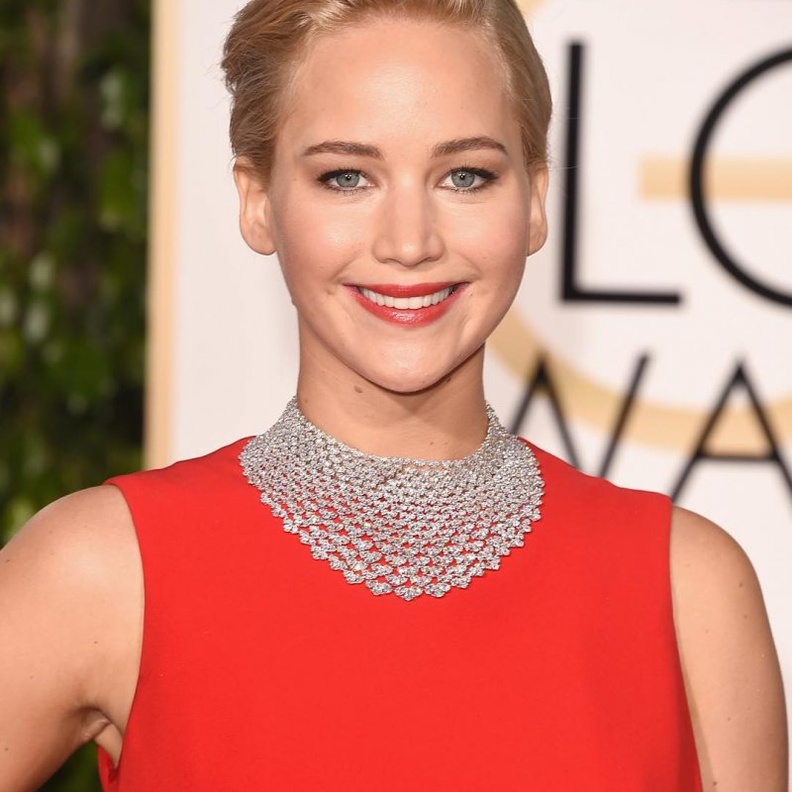 ساندرا بولوك ترتدي مجوهرات لورين شوارتز في حفل الأوسكار