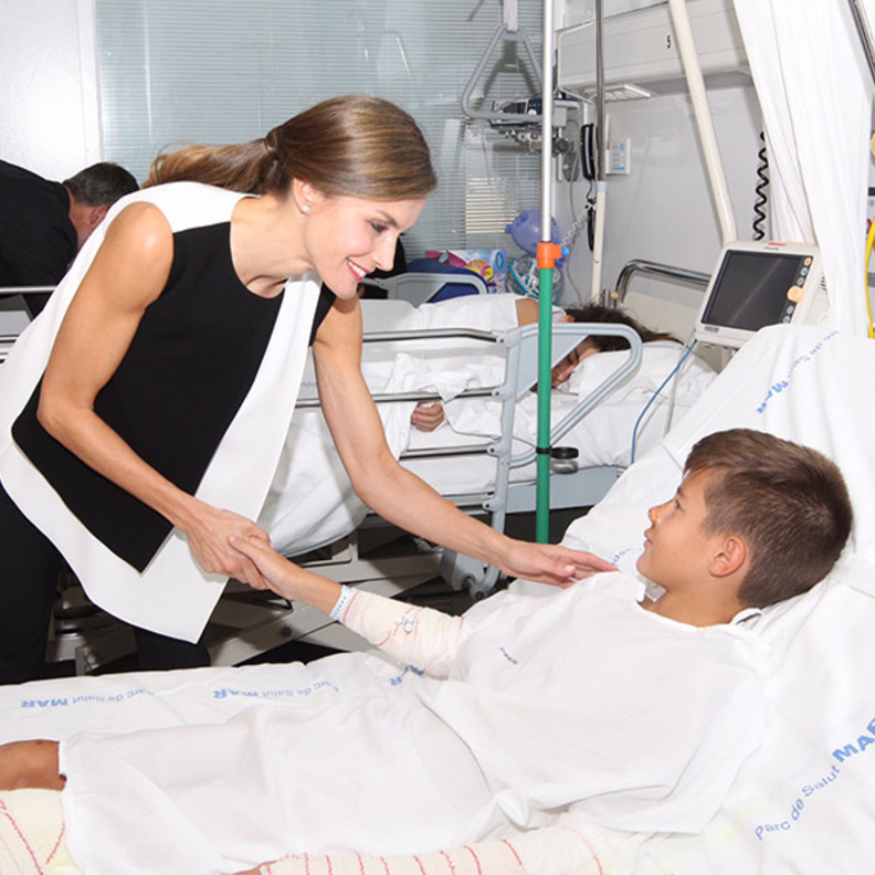 ملك وملكة إسبانيا يزوران ضحايا هجوم برشلونة