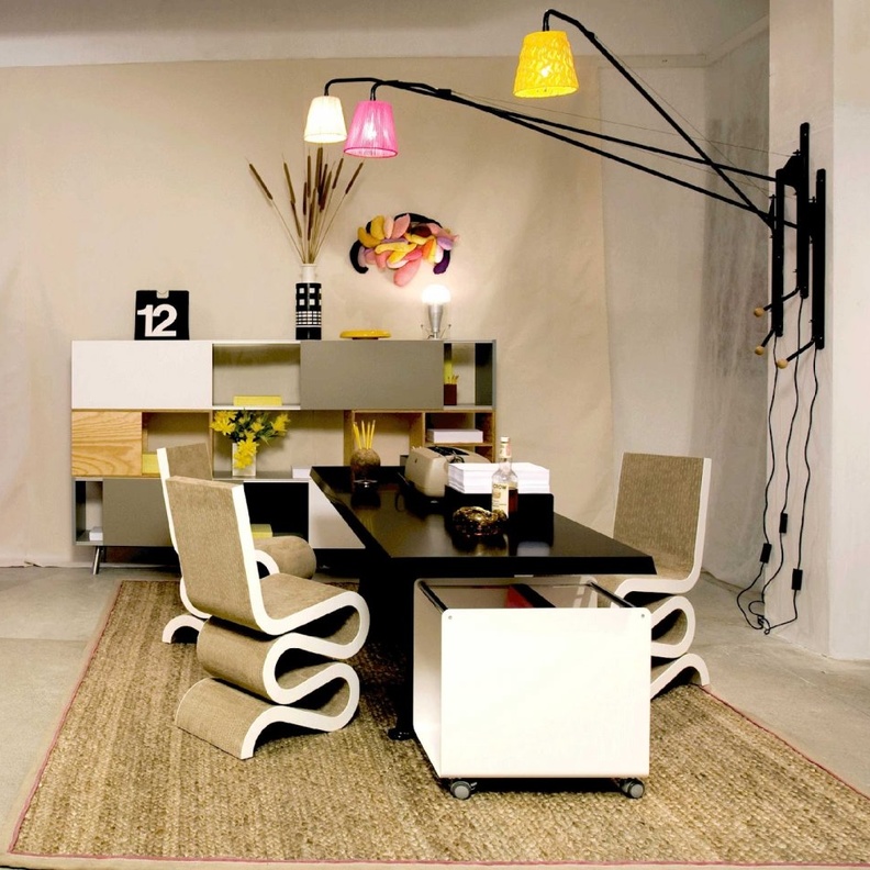 إضاءة مبتكرة و تصاميم اثاث حديثة 