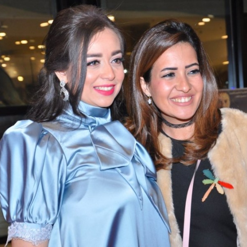 هبة مجدي في اطلالة حديثة