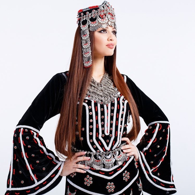 مريم ناظم تلفت أنظار الجميع