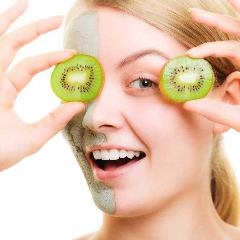 جميع مكونات هذا القناع تحتوي على فوائد جمة للبشرة