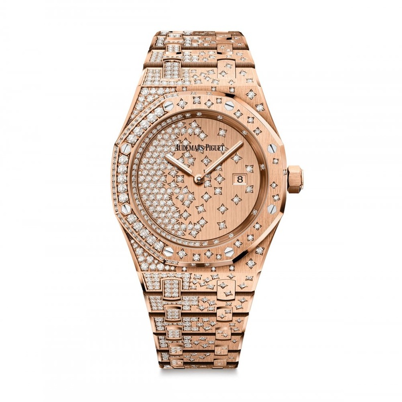 ساعة من فان كليف أند أربلز