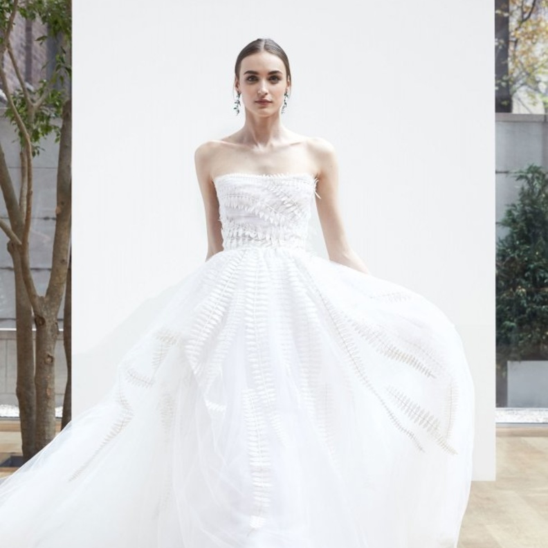 فستان من ماركيزا 