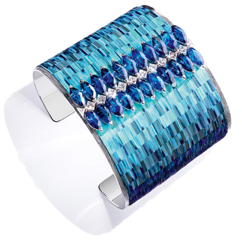 اسوارة من بياجيه