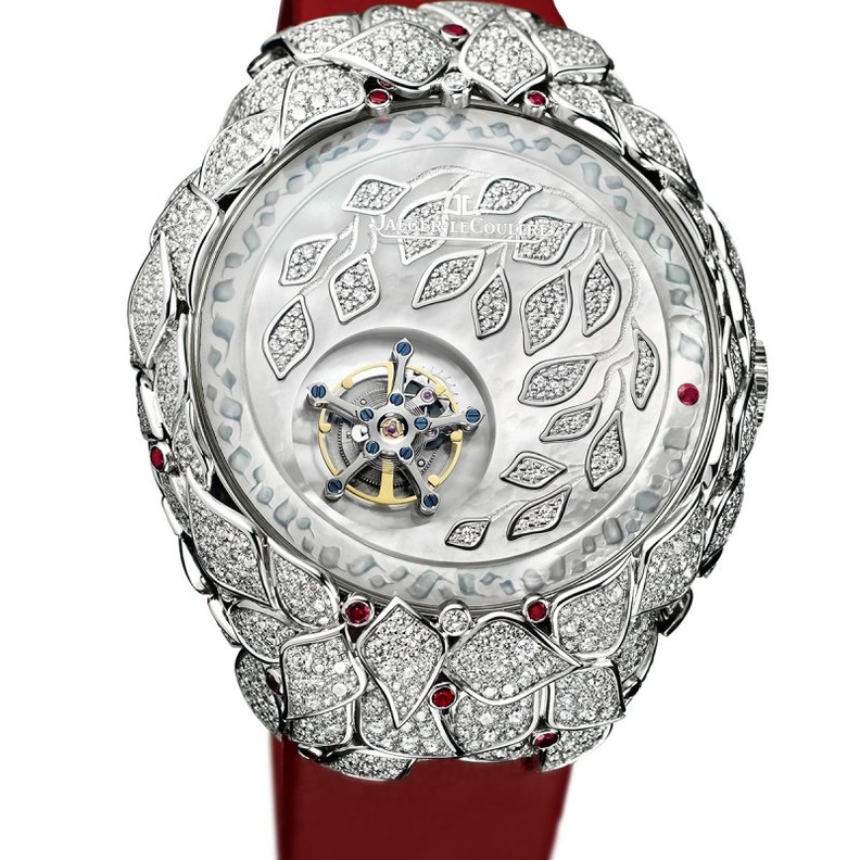 ساعة من جايجر لوكولتر