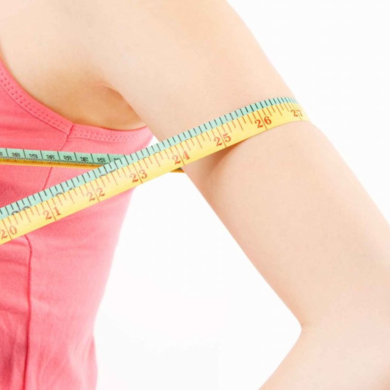 ملعقة من خل التفاح مع كوب من الماء قبل الأكل تساهم في تخسيس الذراعين