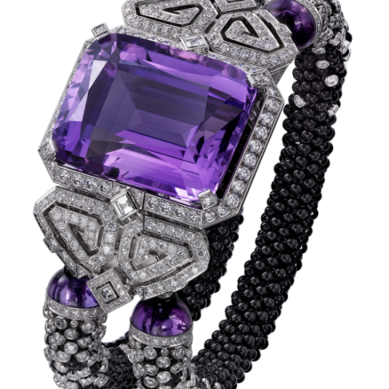 ساعة من أحجار الجمشت من بولغاري