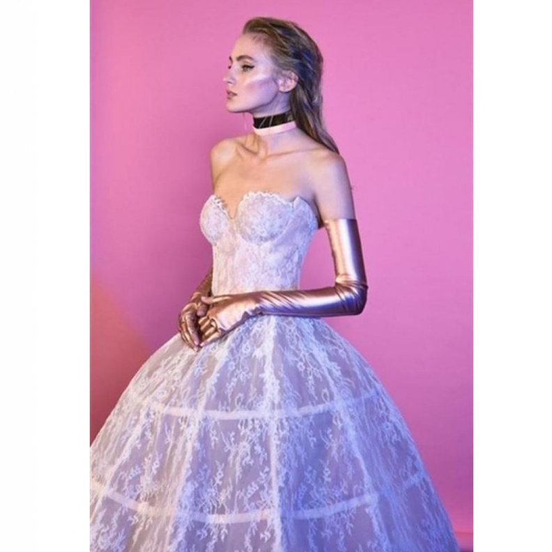 قفازات من آن بارج