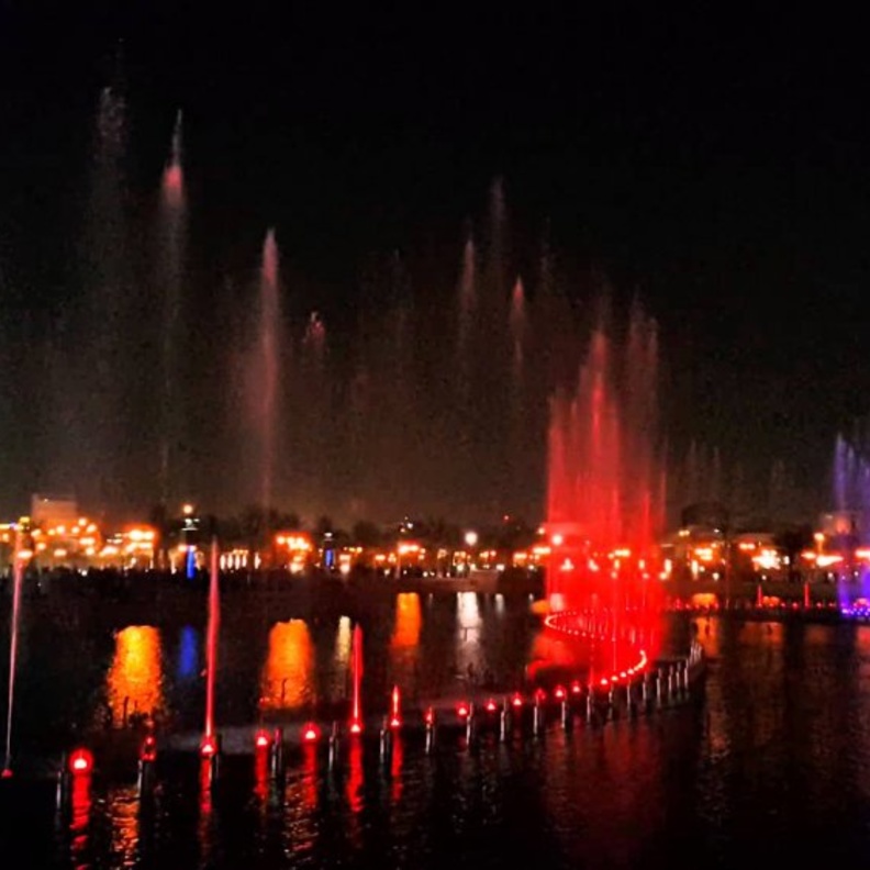 يعد منتزه الملك عبد الله الذي تم افتتاحه في عام 2013، أحد أشهر وأكبر المنتزهات في مدينة الرياض