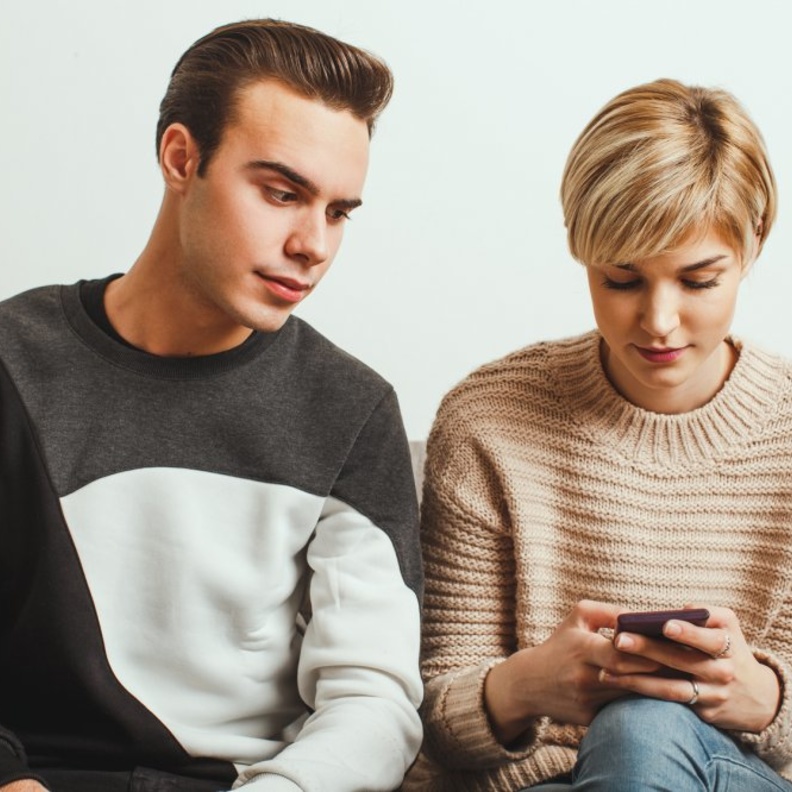 نصائح للتغلب على الغيرة بين الازواج