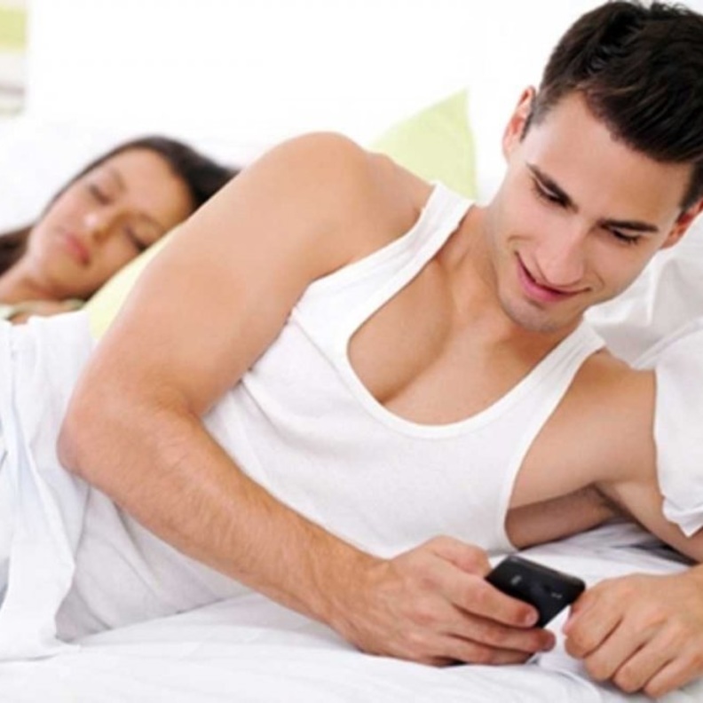 نصائح مهمة للزوجة لتجنب خيانة زوجها لها