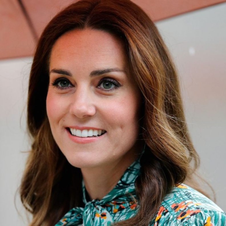 الأمير هاري سعيد للغاية بحمل كيت ميدلتون