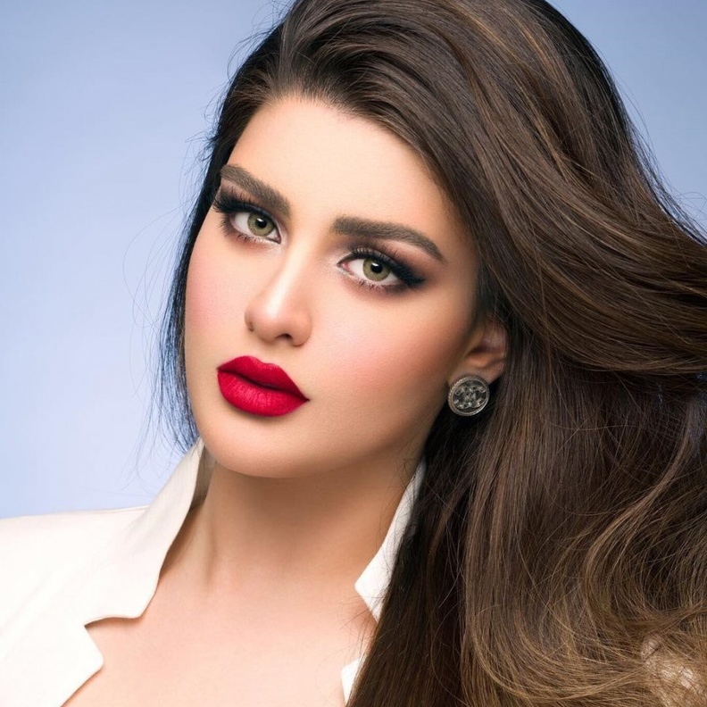 مكياج ناعم في عيد الاضحى بأسلوب مايا أحمد