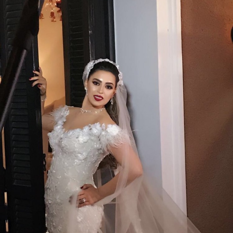 العروس نضير إبنة الفنانة صفاء ابو السعود بأنامل مجيد زهر
