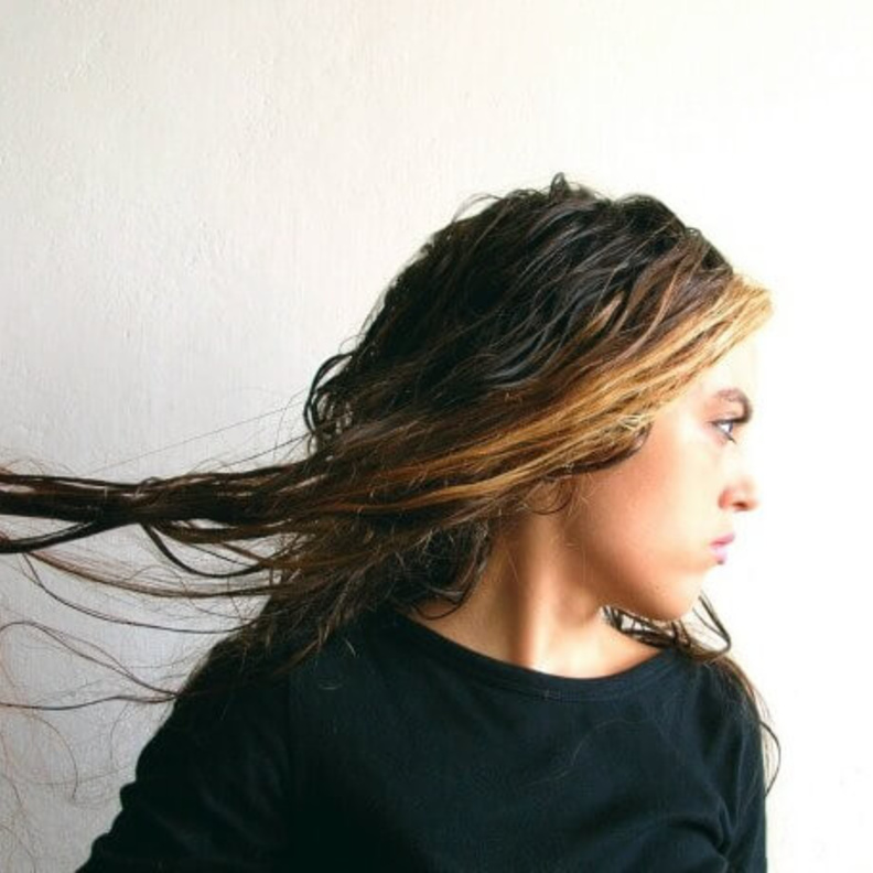 نساء و رجال في عصابة لصوص الشعر