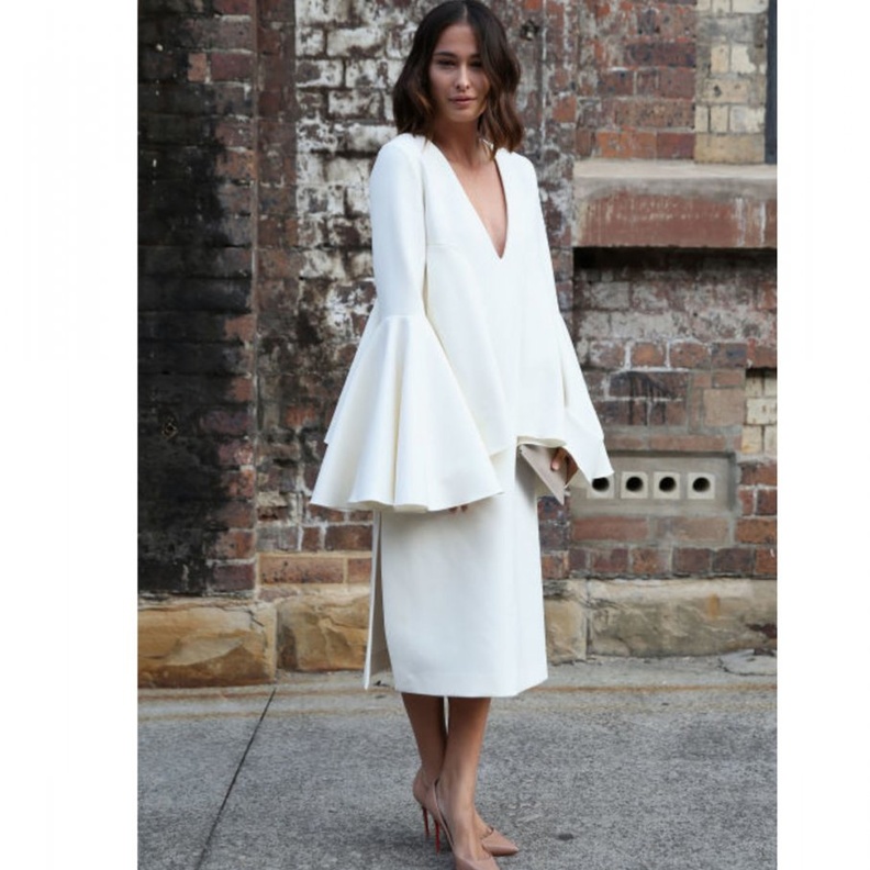 تألقي بموضة أكمام الجرس أبرز صيحات عالم الأزياء!