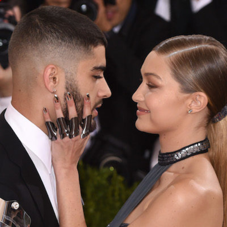 جيجي وزين مالك الحب بينهما في إزدياد