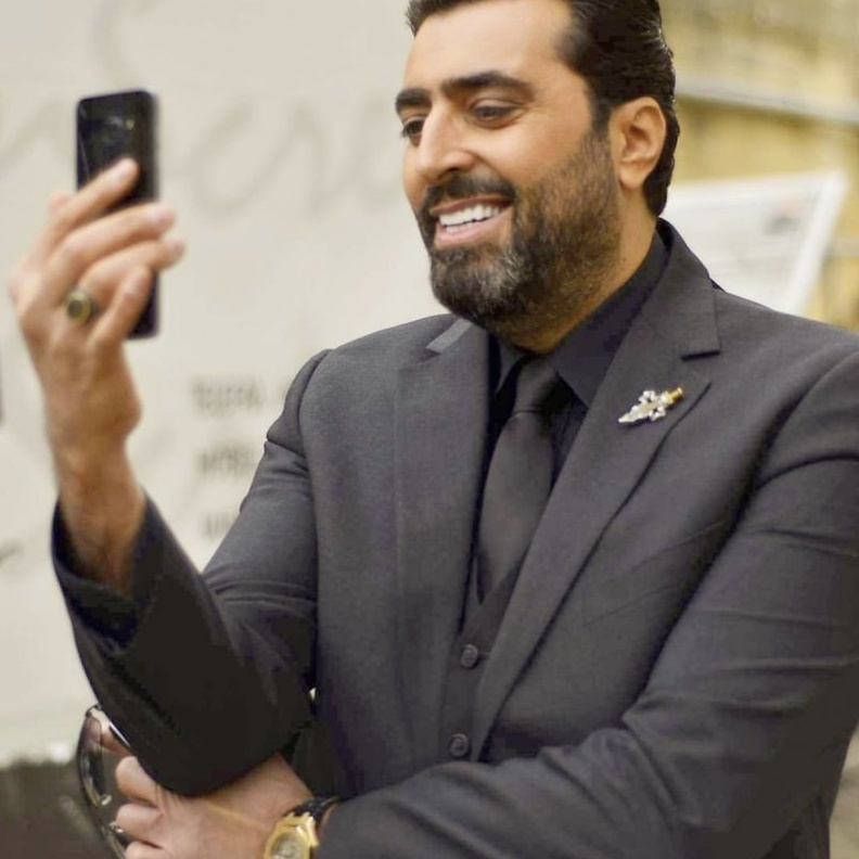 راغب علامة بإطلالة صباحية رياضية