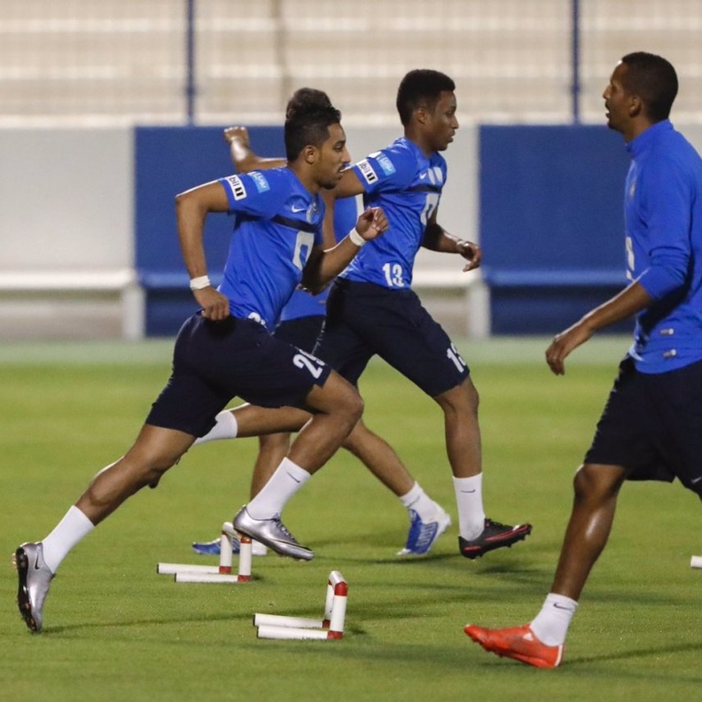 الهلال يبحث عن التتويج الليلة أمام الشباب في الدوري السعودي