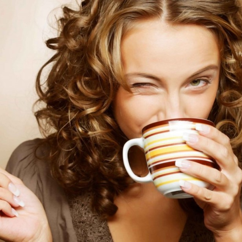 هل يخسر الجسم الكالسيوم عند شرب القهوة