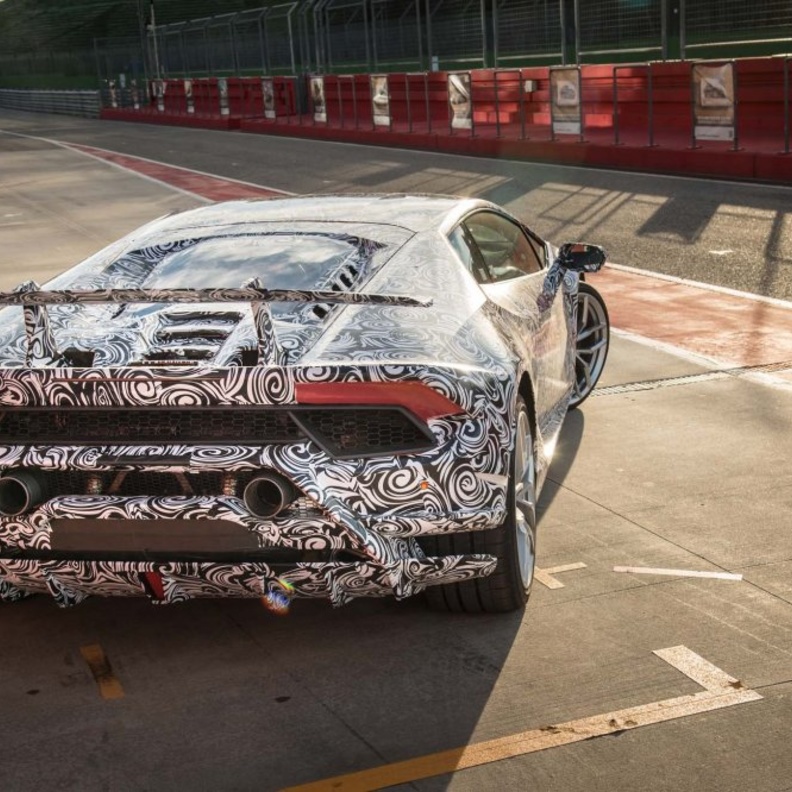 سيارة Huracan زدوت بأقوى محرك في تاريخ لامبورغيني