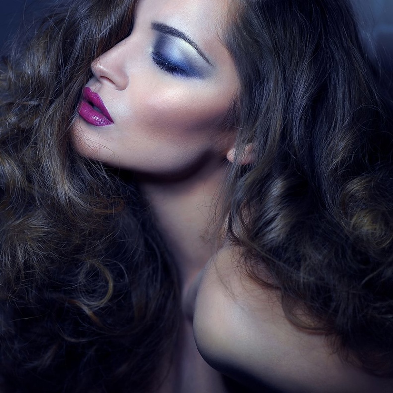 نكهة خاصة لمكياج سهرات العيد