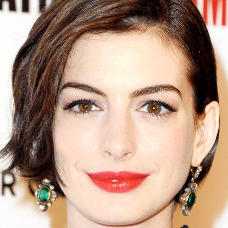 آن هاثاواي تعترف بإعجابها بكيم كارداشيان