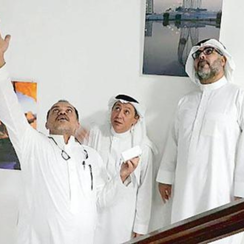 أثناء تفقد المشروع