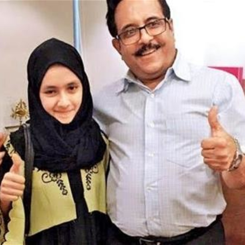 أحد بعد شفائها من مرضها