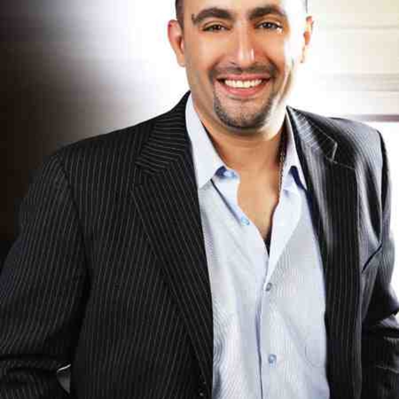 أحمد السقا غاب عن حفل حماه