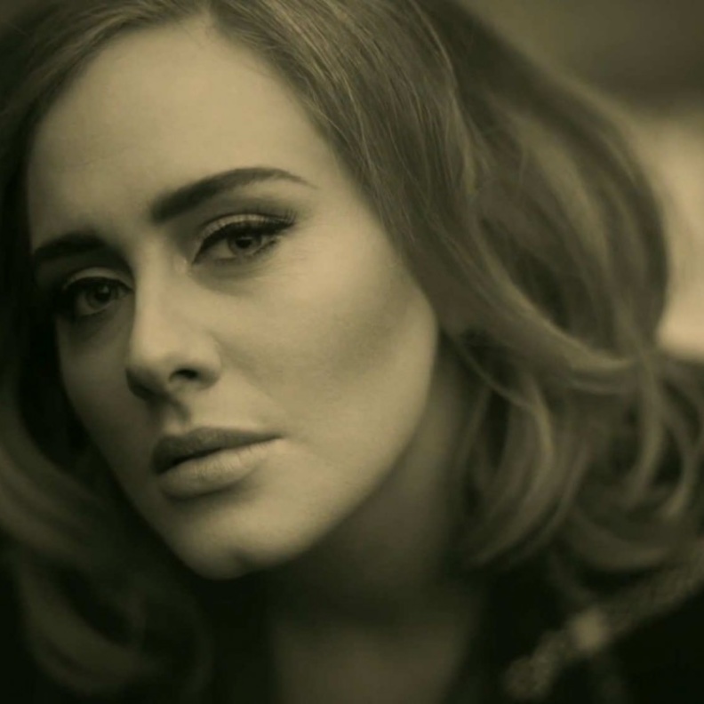 أديل فى كليب