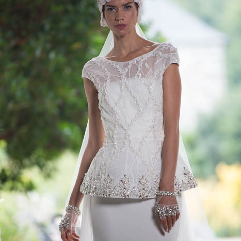 أجمل فساتين الزفاف من مجموعة "أروشي كوتور"