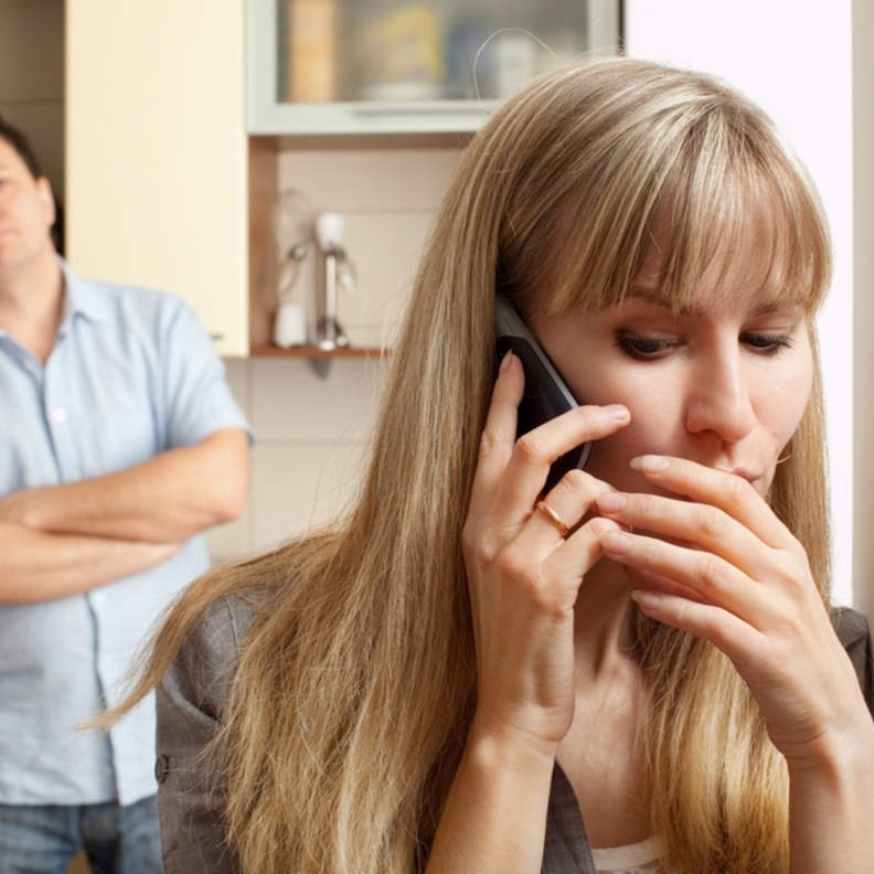 أسباب عديدة تؤدي لخيانة الزوجه ضعف الشخصية و الوازع الديني 