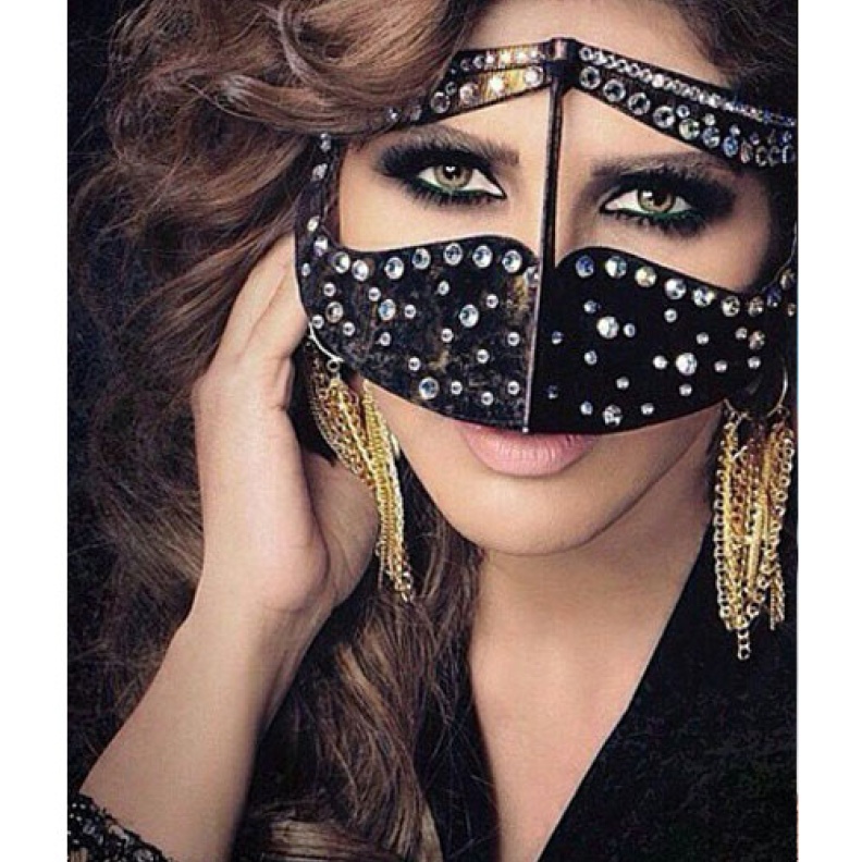 مريم حسين