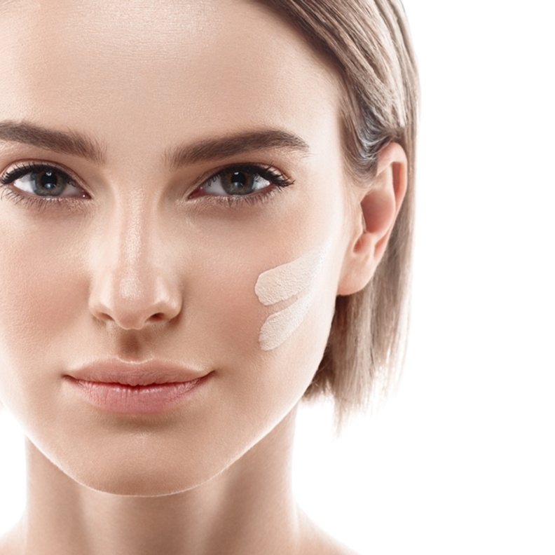 أفضل مكياج أساس كريمي لإطلالة طبيعية