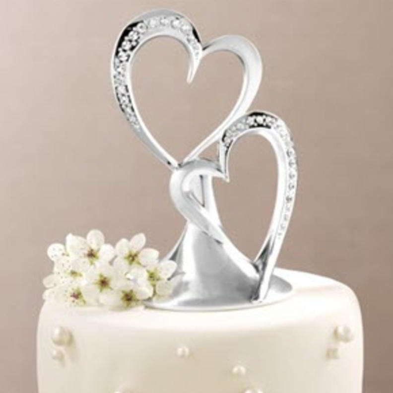 أفكار جديدة لتزيين كعكة الزفاف