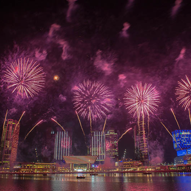 حفلة مجانية متميزة خلال رأس السنة الميلادية في العاصمة الإماراتية أبوظبي