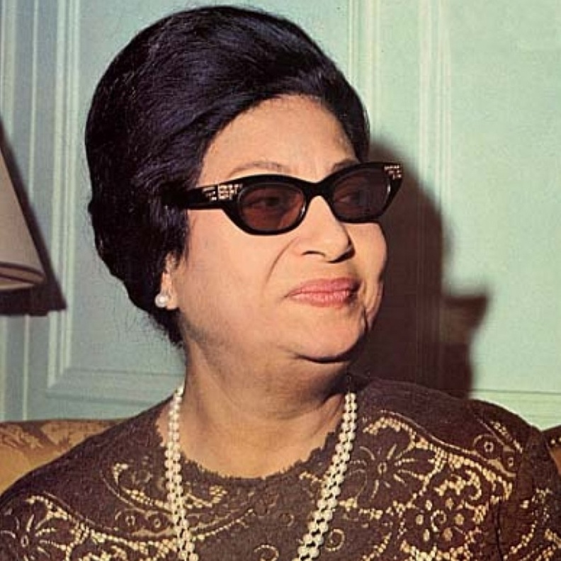  أم كلثوم .. عاشقة اللؤلؤ