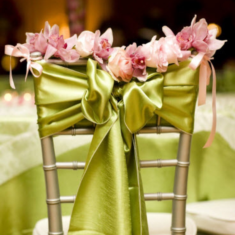 أناقة كراسي حفل الزفاف